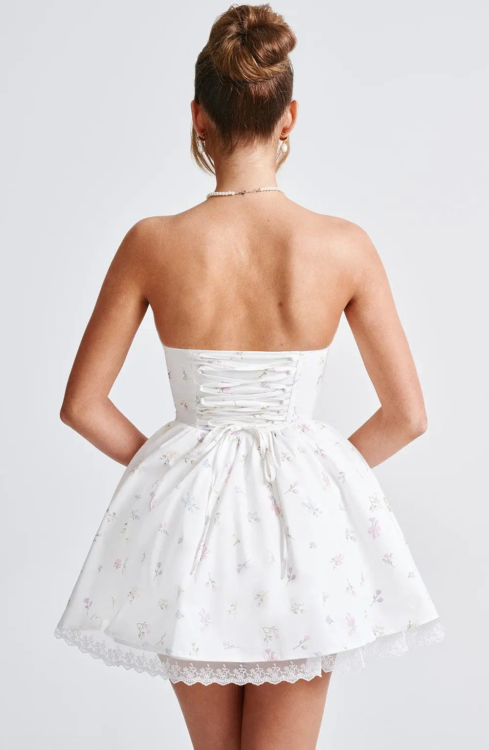 Evie Mini Šaty - Bílý Vícekvětinový Potisk