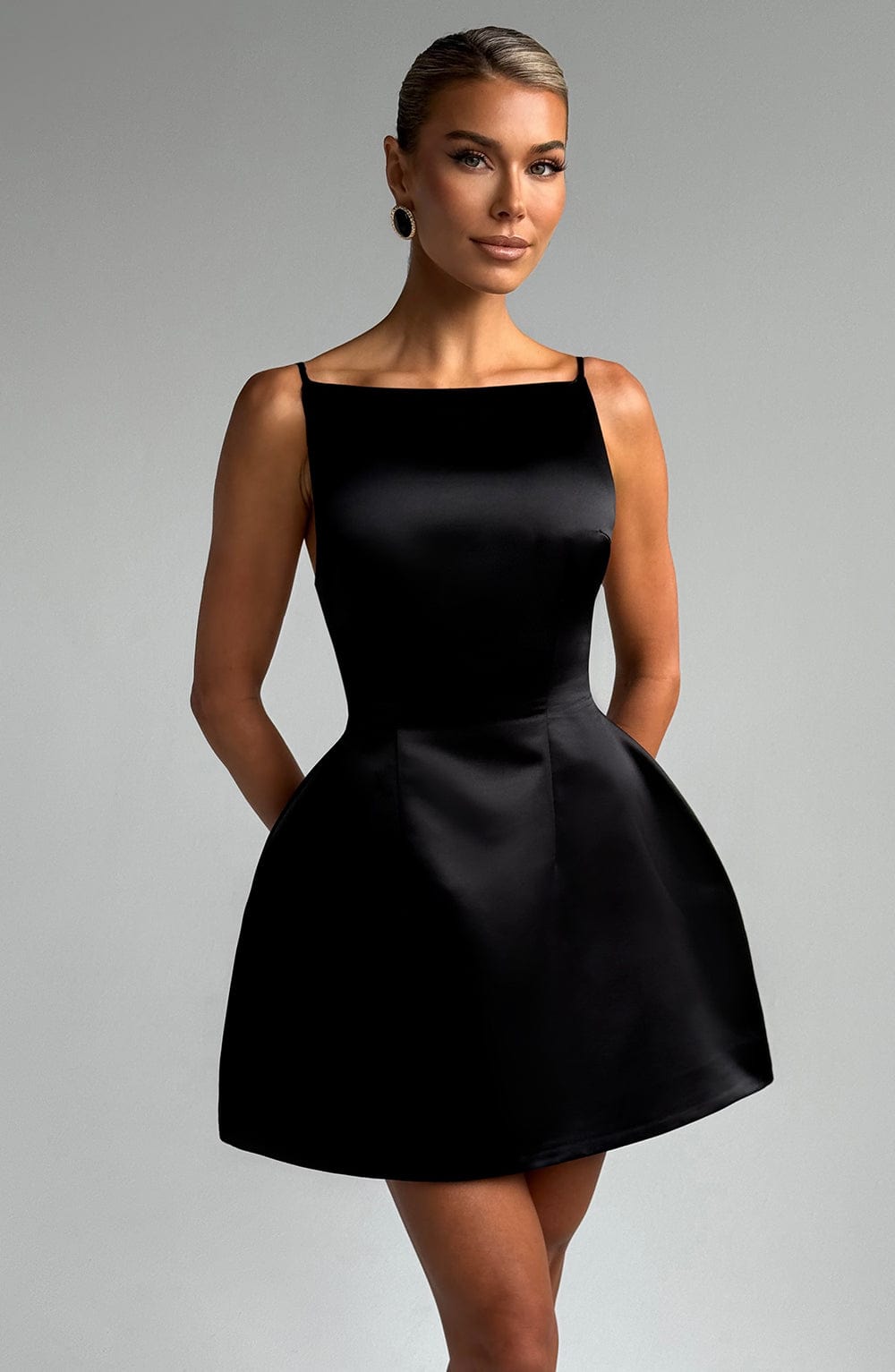 Tate Mini Šaty - Černá